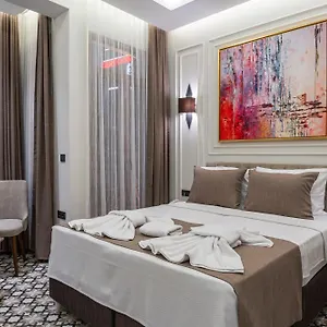 Pera Luna Premium Otel